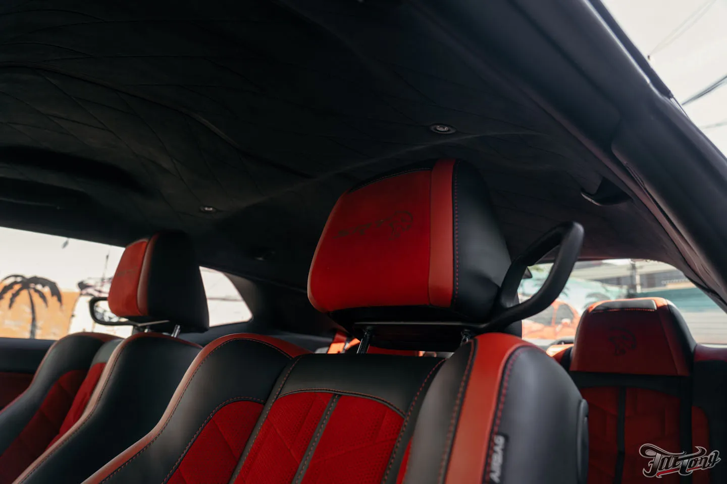 Вспомним большой проект по Dodge Challenger Hellcat?